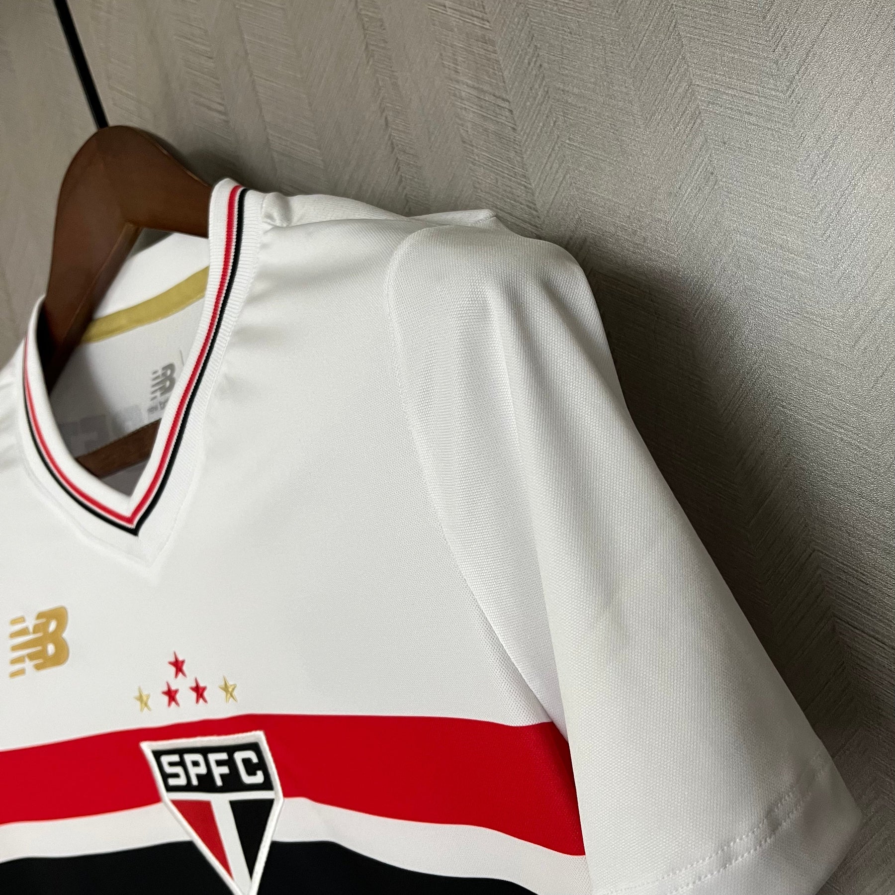Camisa Feminina New Balance São Paulo 2025/26 I