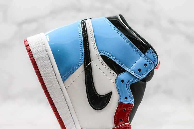 Jordan 1 Retro High Fearless UNC Chicago